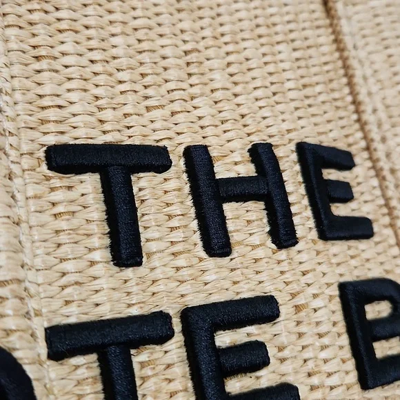 Final Price Drop Marc Jacobs Woven Tote Small - Picture 4 of 11